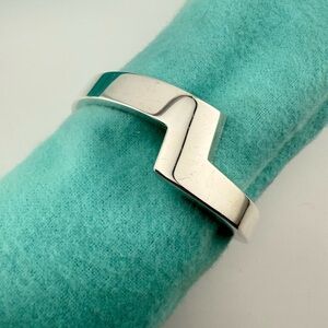 Tiffany & Co. Paloma Picasso Graffiti Lightning Bolt Cuff Bracelet Silver